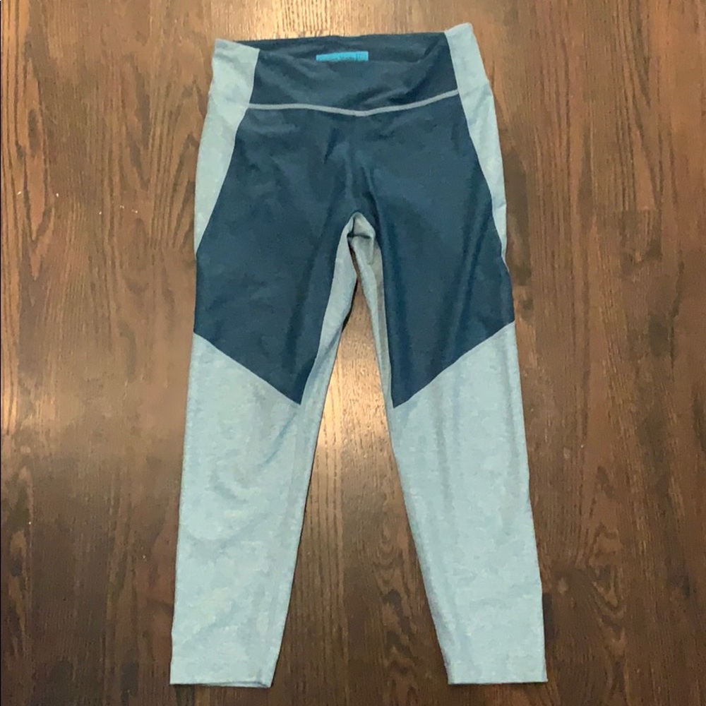 Outdoor Voices two tone leggings